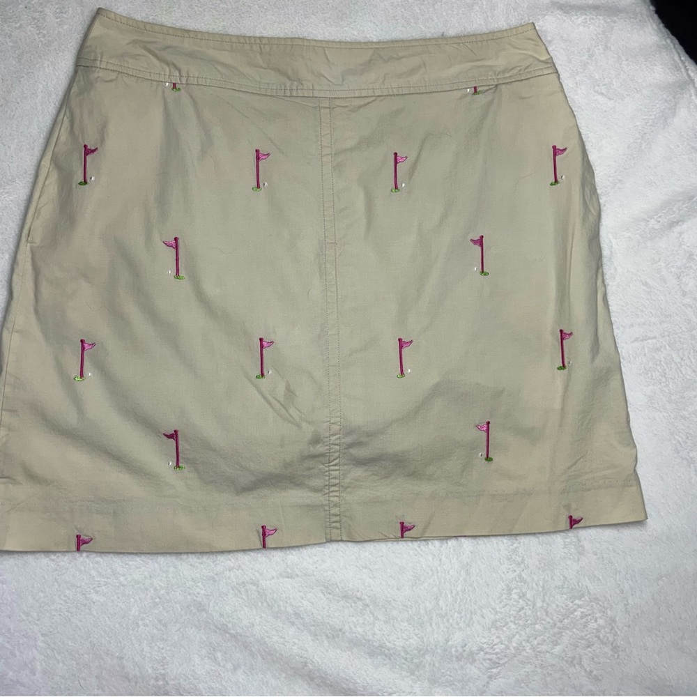 Lilly Pulitzer Embroidered Golf Flag Tan and Pink Skort Skirt Preppy 8
